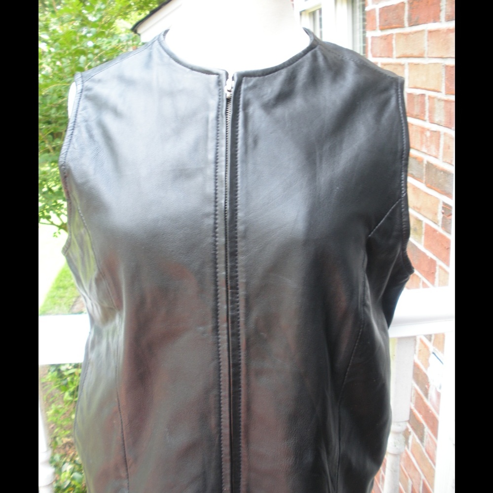 Bill Blass Black Leather Vest Jacket
